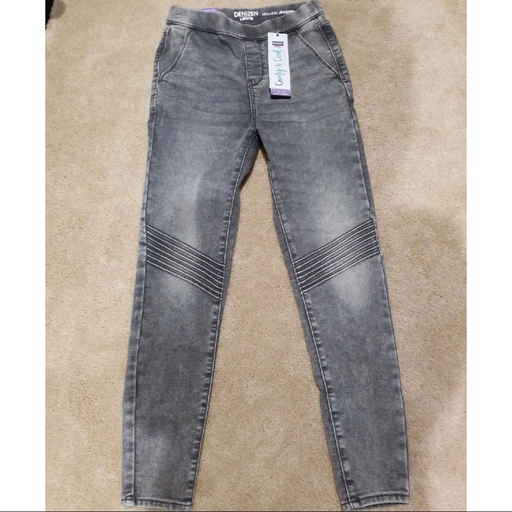 Levi’s Denizen High-Rise Moto Jeggings